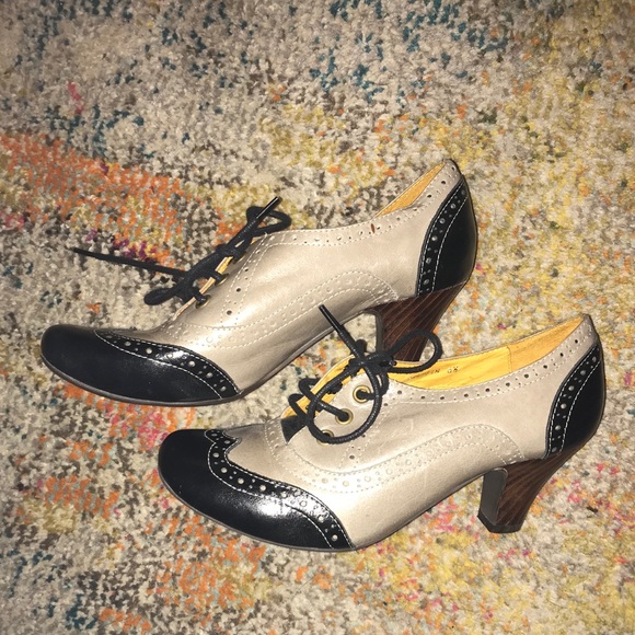 COPY - Jeffery Campbell Shoes - Picture 2 of 6